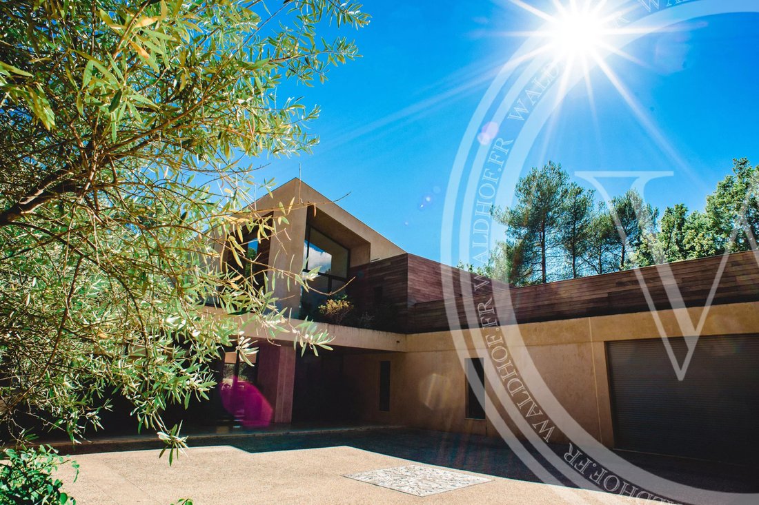 Villa in Tourrettes, Provence-Alpes-Côte d'Azur, France 2 - 12184328