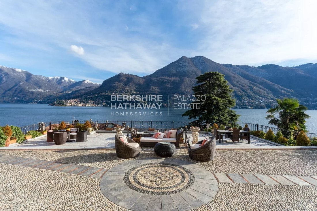 Villa in Moltrasio, Lombardy, Italy 2 - 11543007