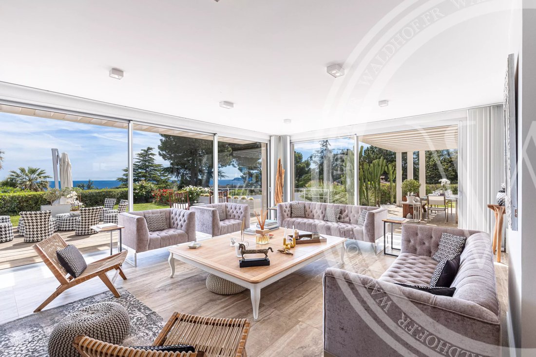 Villa in Cannes, Provence-Alpes-Côte d'Azur, France 4 - 12622388