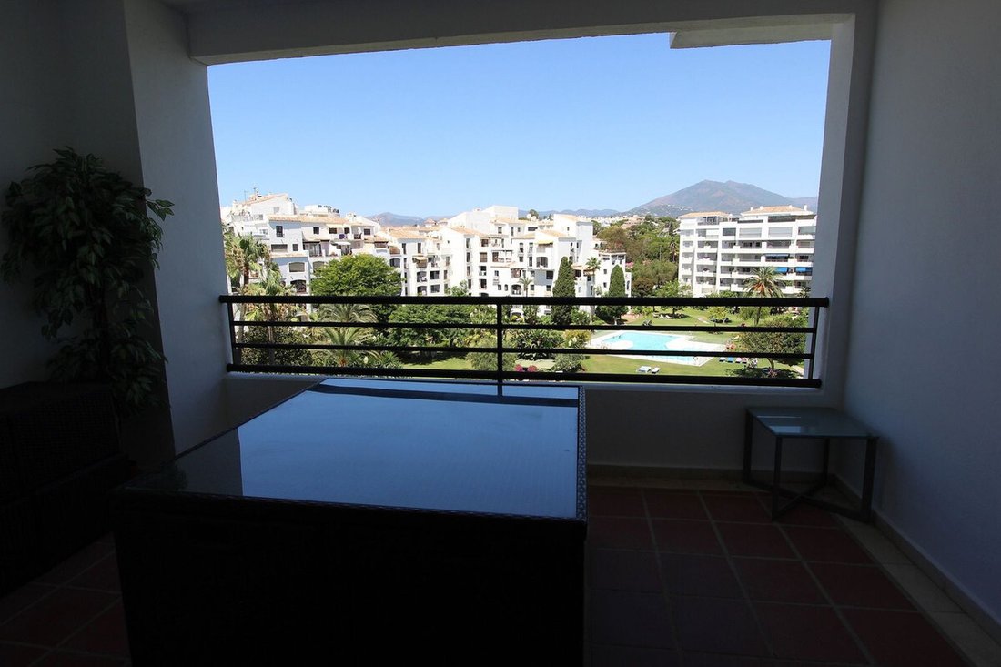 Penthouse in Puerto Banus, Marbella, Spain 5 - 14951532