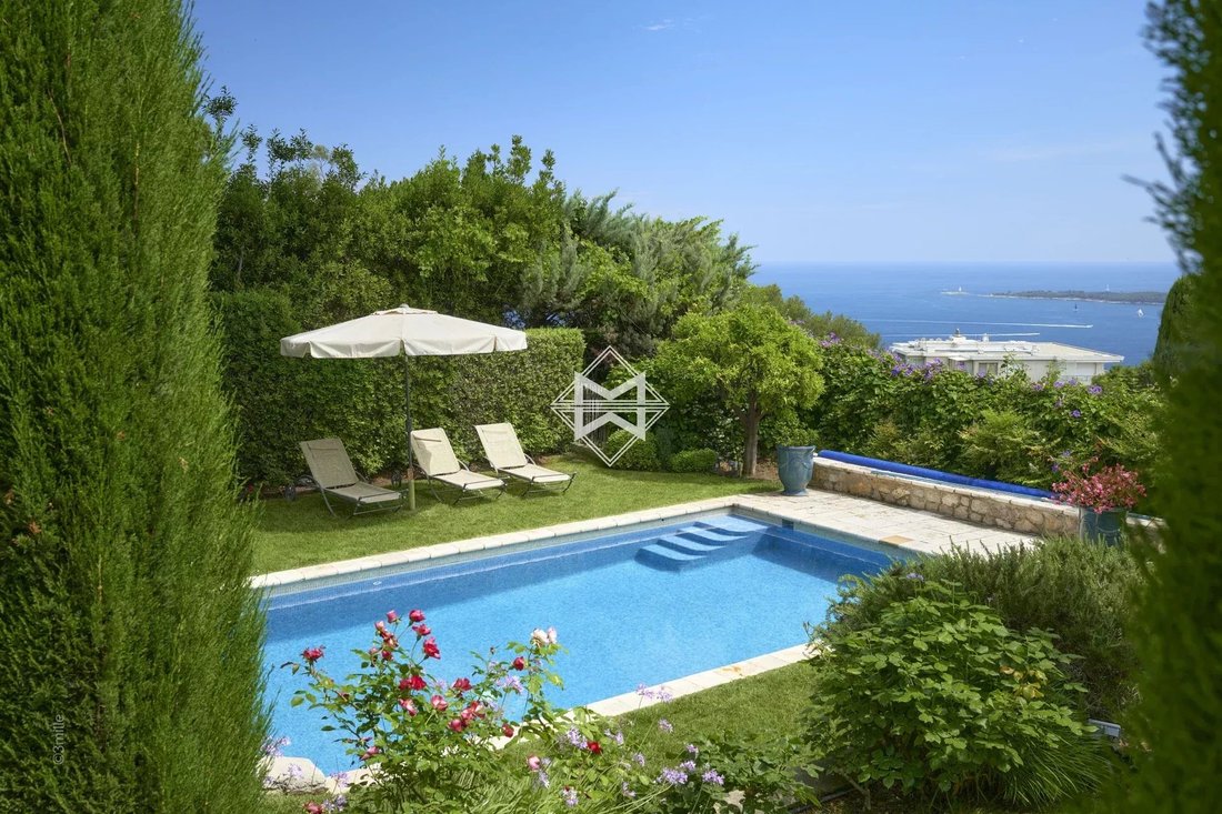 Country House in Cannes, Provence-Alpes-Côte d'Azur, France 2 - 12991301