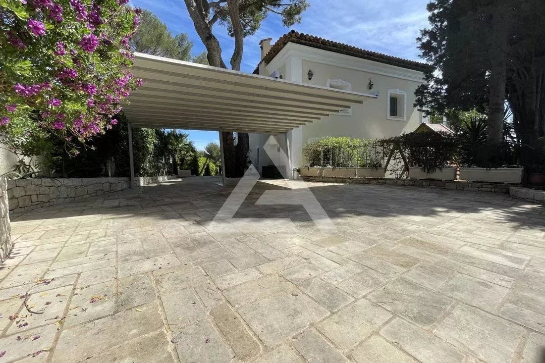 House in Saint-Jean-Cap-Ferrat, Provence-Alpes-Côte d'Azur, France 3 - 13366640