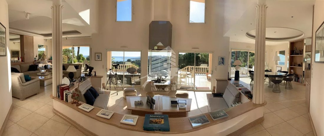 House in Ville-Les Saquedes-Le Bouillonnet, Sainte-Maxime, France 4 - 12165084