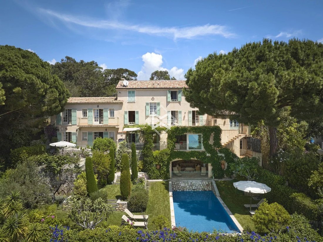 Country House in Cannes, Provence-Alpes-Côte d'Azur, France 1 - 12991301