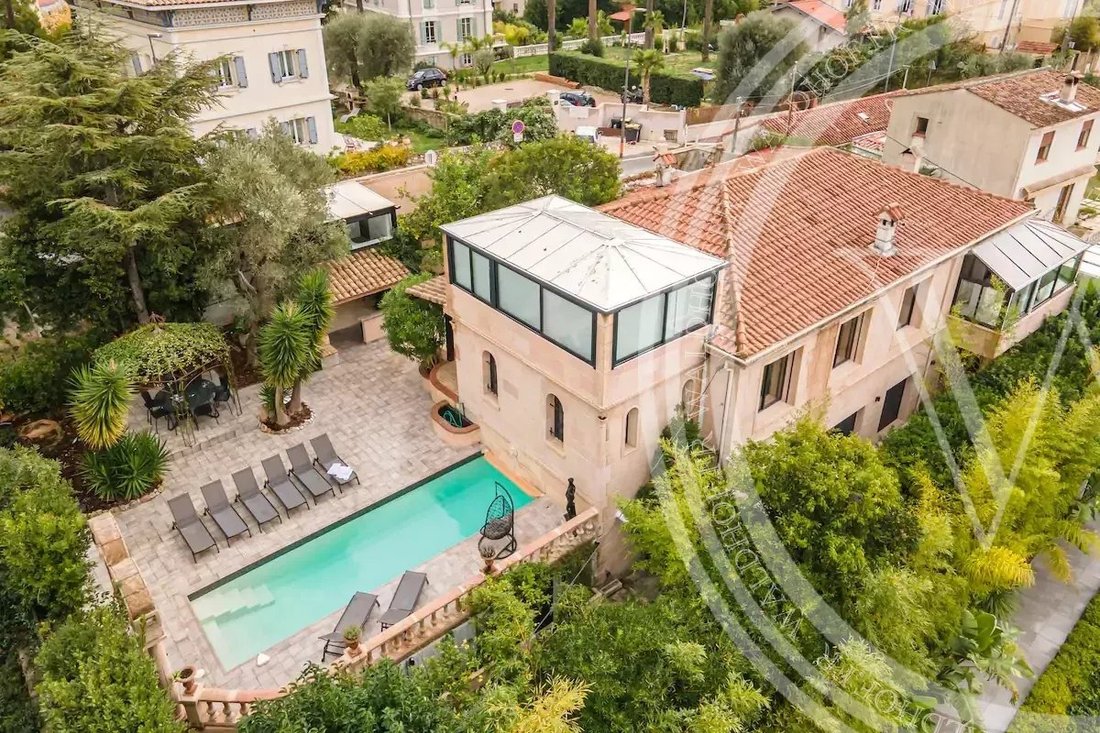 Villa in Broussailles, Cannes, France 1 - 13690914
