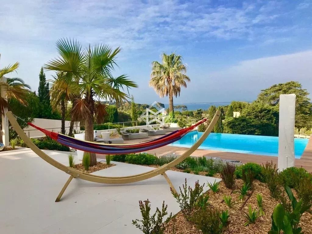 Villa in Antibes, Provence-Alpes-Côte d'Azur, France 5 - 10888932