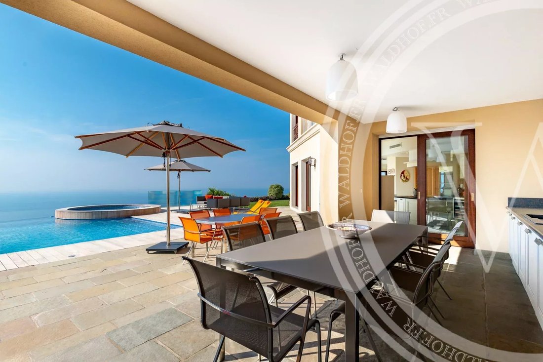 Villa in Èze, Provence-Alpes-Côte d'Azur, France 3 - 13690808