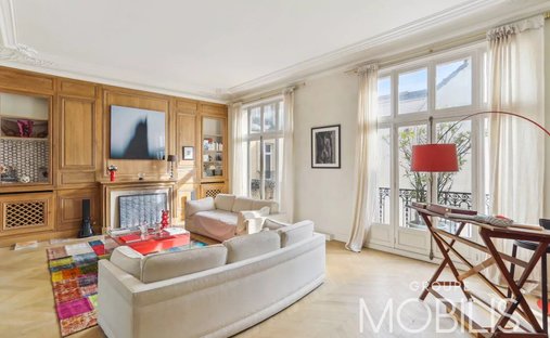 Apartment in Triangle d'Or, Paris 8e Arrondissement, Paris 1