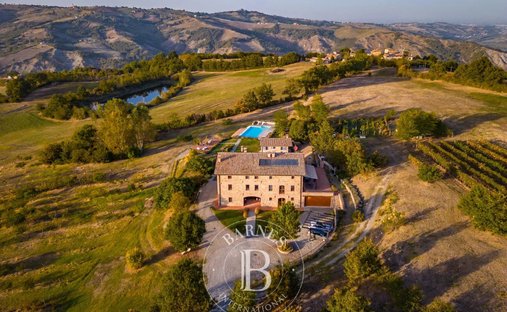 Villa in Saint Faustino, Modena, Italy 1