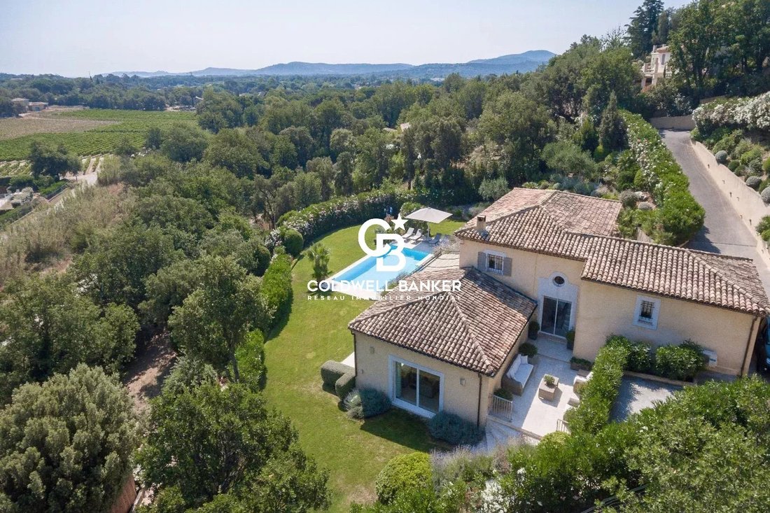 House in Grimaud, Provence-Alpes-Côte d'Azur, France 1 - 12379882
