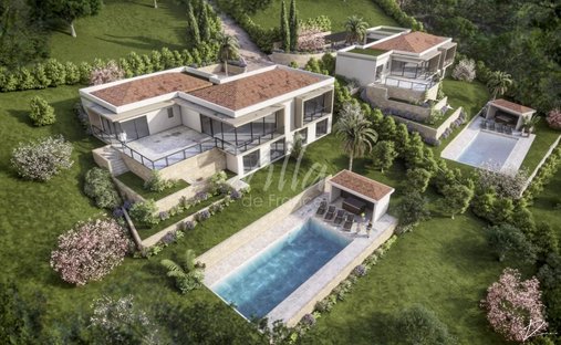 Land in Mougins, Provence-Alpes-Côte d'Azur, France 1