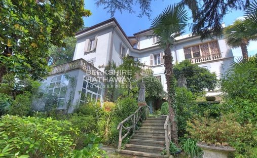 Villa in Argegno, Lombardy, Italy 1