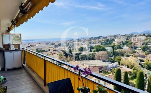 Apartment in Sainte Catherine, Le Cannet, France 1