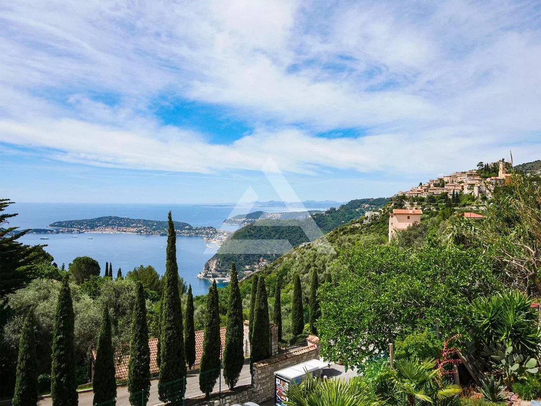 House in Èze, Provence-Alpes-Côte d'Azur, France 4 - 12709611