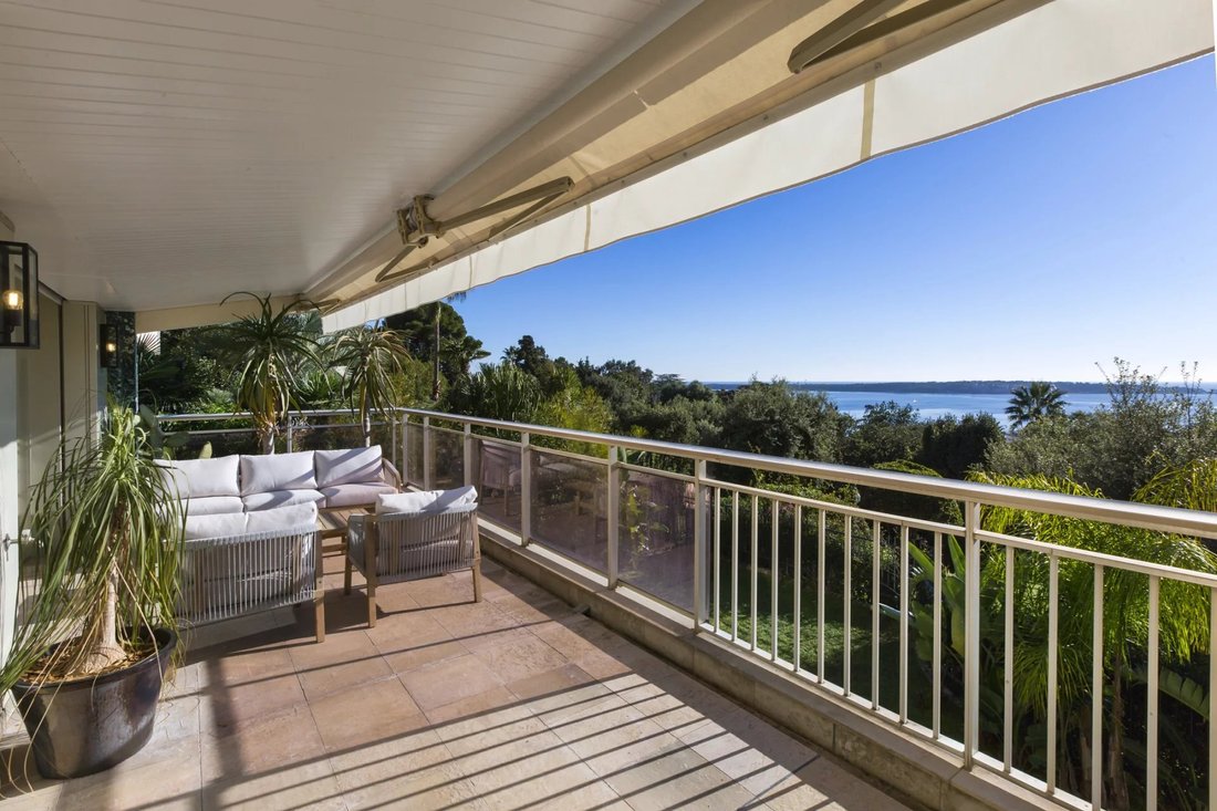 Villa in Cannes, Provence-Alpes-Côte d'Azur, France 4 - 14938069