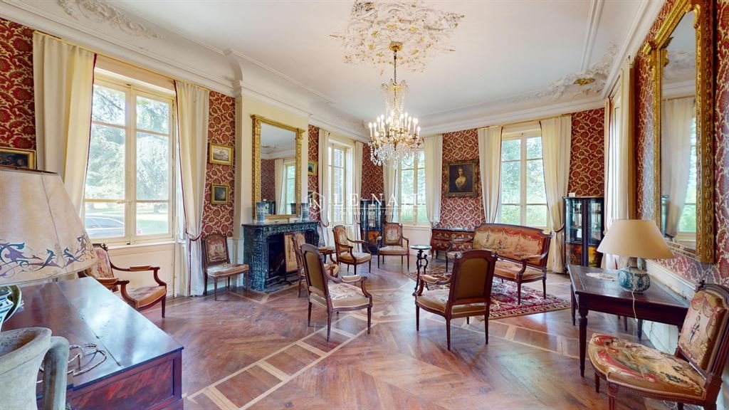 Le Rêve Bourbonnais: A Hilltop Château Where Time Stands Still - 5