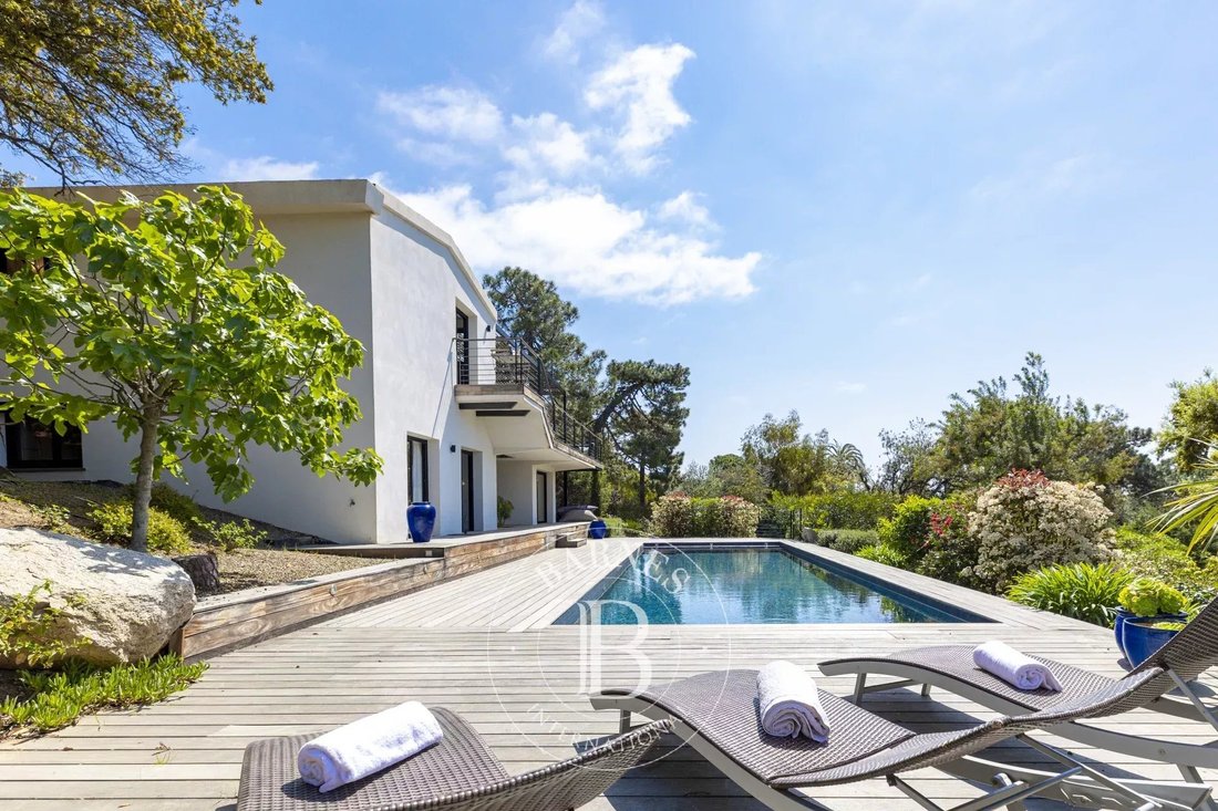 Villa in Lecci, Corsica, France 3 - 12953465