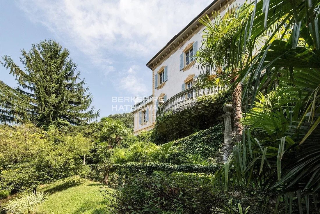 Villa in Blevio, Lombardy, Italy 1 - 11634093