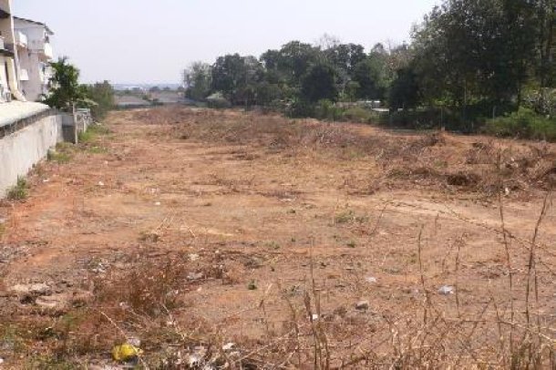 Terreno en Pattaya, Provincia de Chon Buri, Tailandia 1 - 14958113