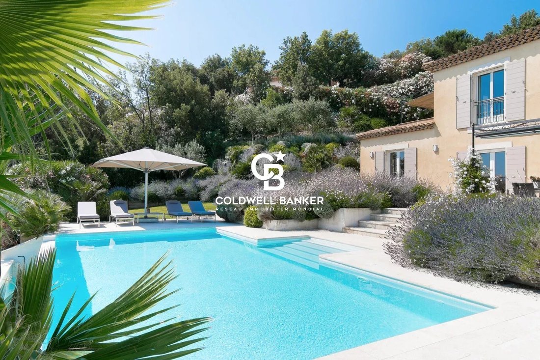 House in Grimaud, Provence-Alpes-Côte d'Azur, France 2 - 12379882