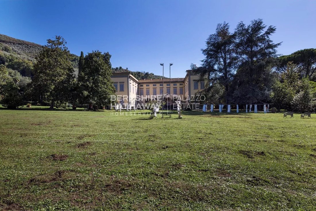 Villa in San Giuliano Terme, Tuscany, Italy 5 - 11635997