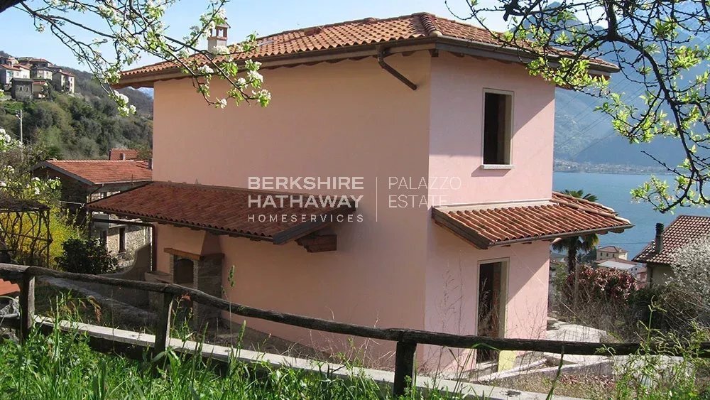 Villa in Acquaseria, Lombardy, Italy 1 - 13704525