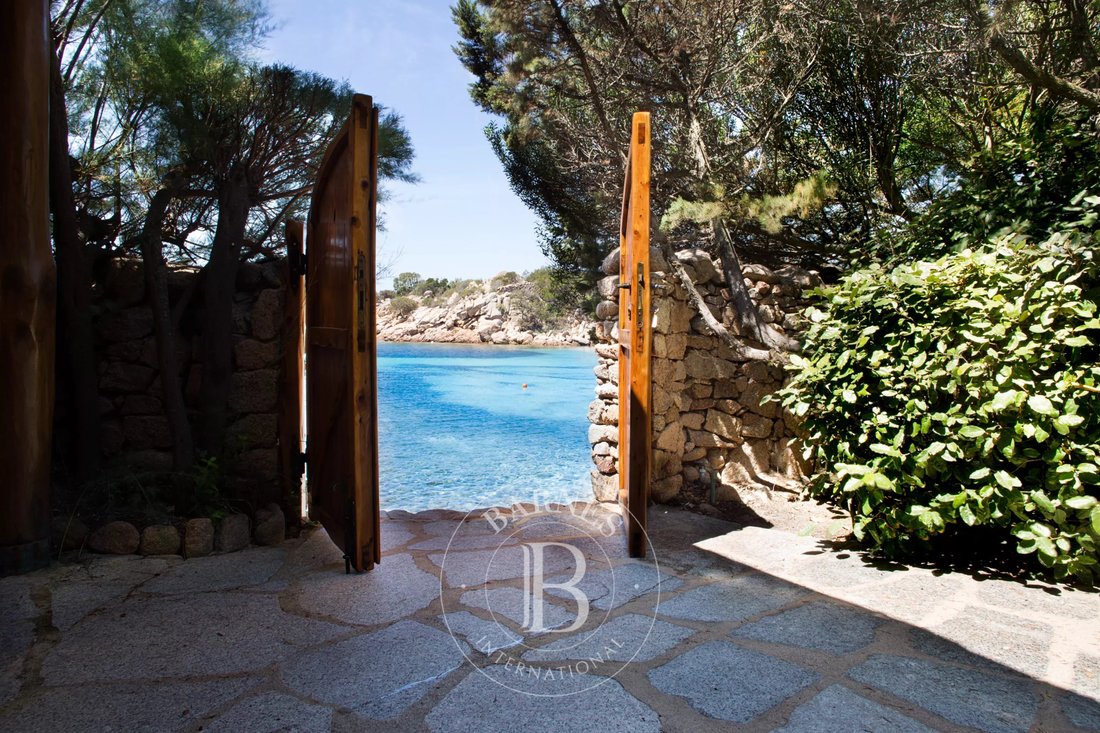 Villa in Marina di Porto Cervo, Porto Cervo, Italy 1 - 12623731
