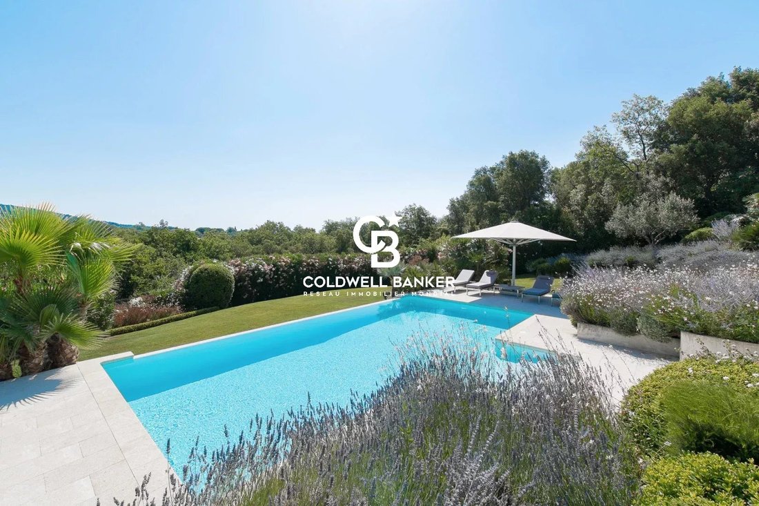 House in Grimaud, Provence-Alpes-Côte d'Azur, France 5 - 12379882