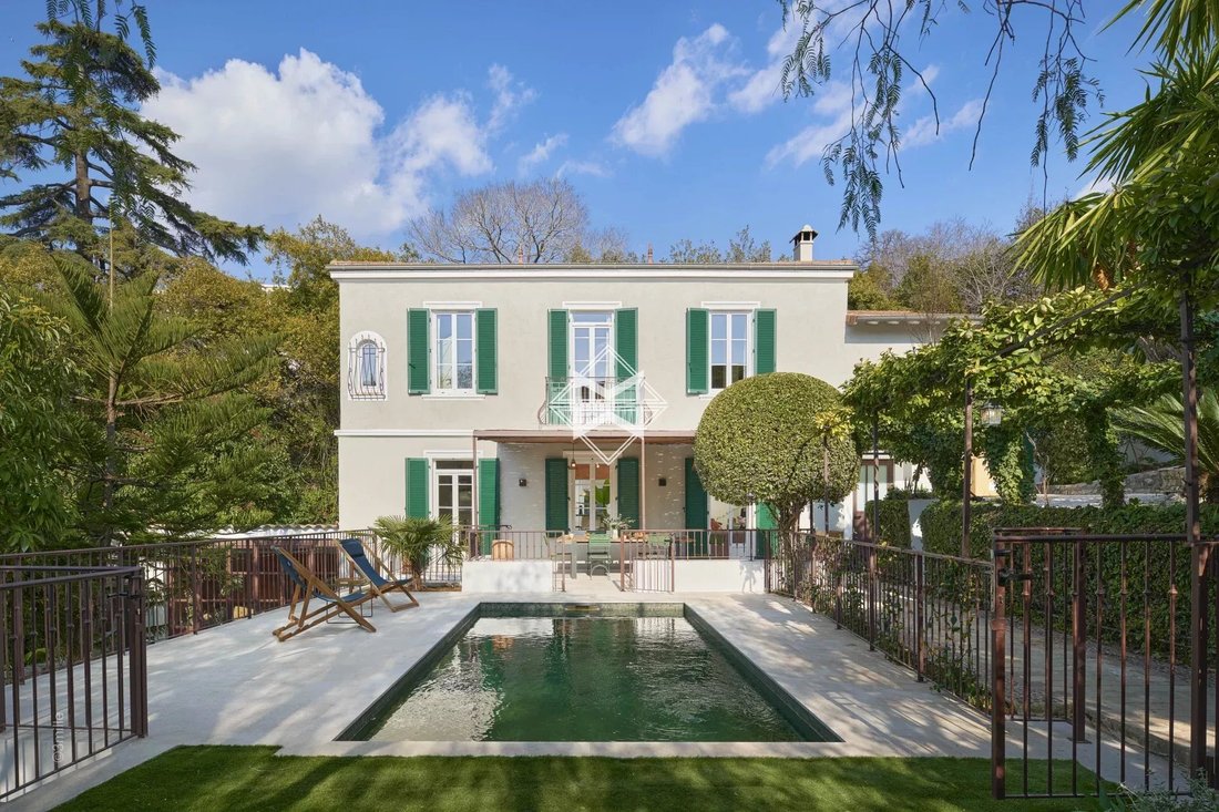 Villa in Cannes, Provence-Alpes-Côte d'Azur, France 1 - 12563957
