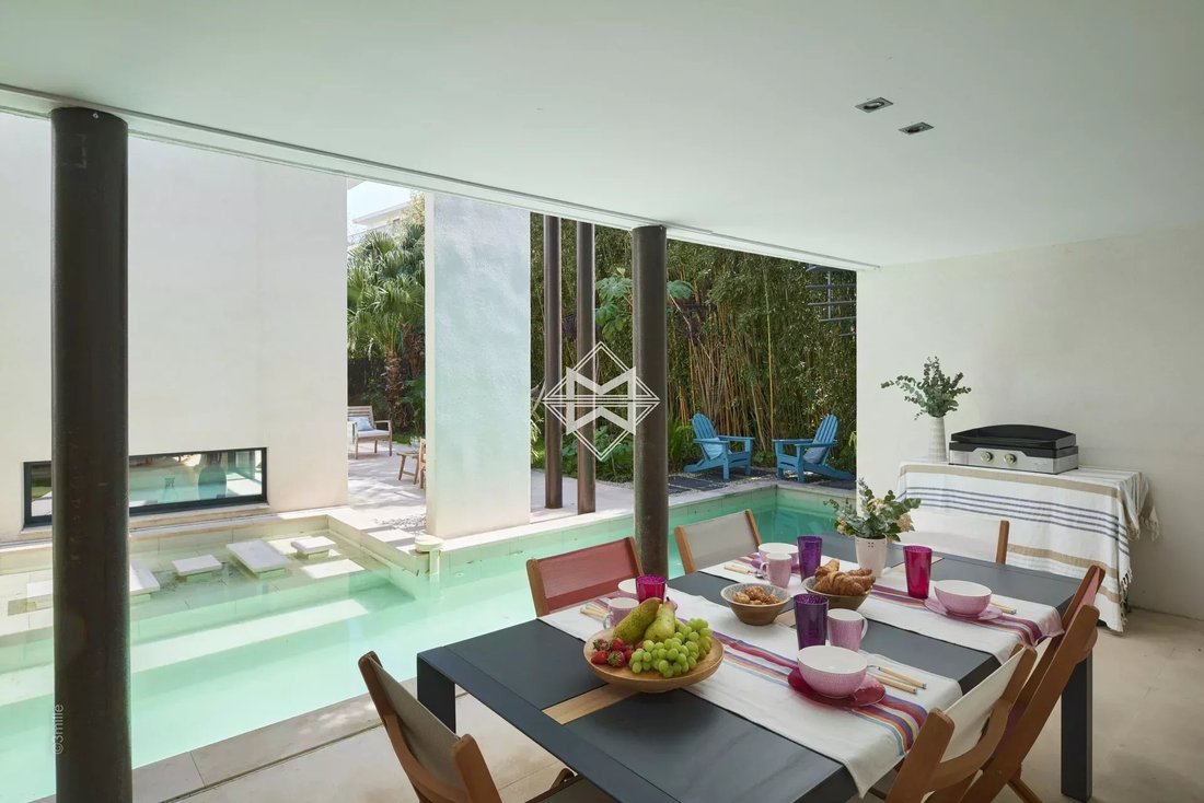House in Cannes, Provence-Alpes-Côte d'Azur, France 3 - 12817851
