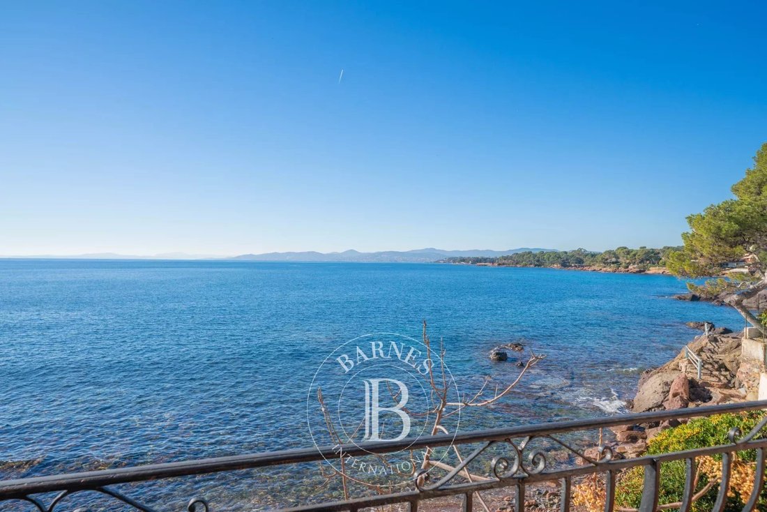 Villa in Saint-Raphaël, Provence-Alpes-Côte d'Azur, Frankreich 1 - 13704442