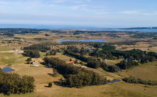 Farm Ranch in Chacras de Medellin Sur Lac, Maldonado Department, Uruguay 1