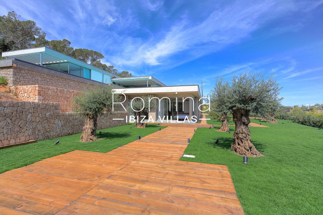 Villa in Santa Eularia des Riu, Balearic Islands, Spain 4 - 14962385