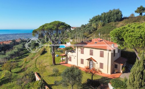 Villa in Massarosa, Toskana, Italien 1