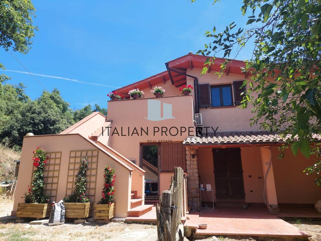 Villa en Passignano sul Trasimeno, Umbría, Italia 2 - 14962386