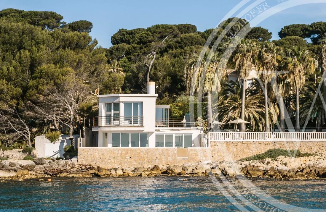 Villa in Antibes, Provence-Alpes-Côte d'Azur, France 5 - 14425317