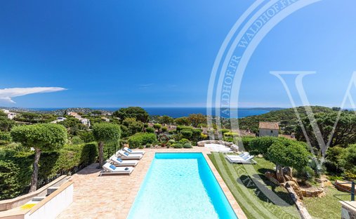 Villa in Grimaud, Provence-Alpes-Côte d'Azur, France 1