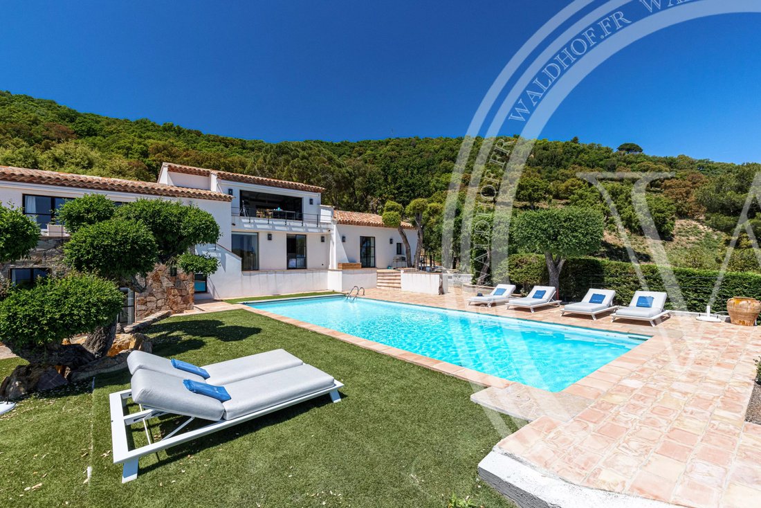 Villa in Grimaud, Provence-Alpes-Côte d'Azur, France 2 - 13691027