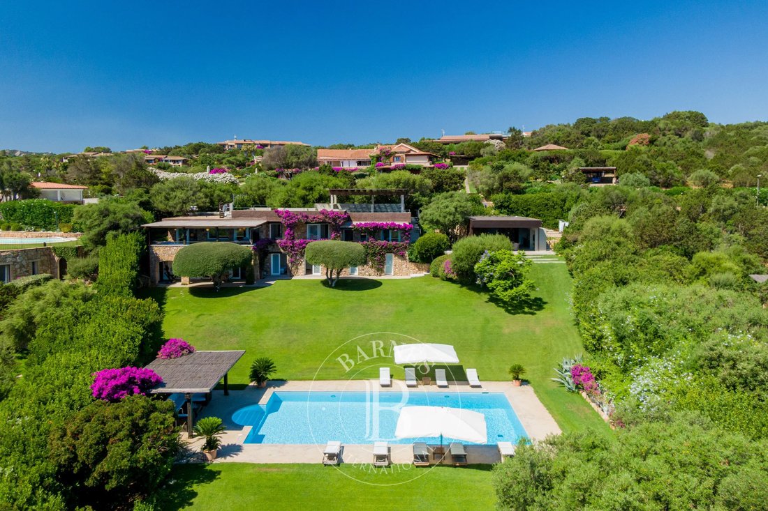 Villa in Porto Rotondo, Olbia, Sardinia 1 - 11802972