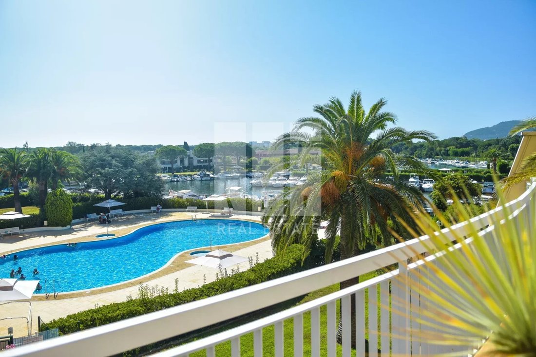 Apartment in Cannes Marina-La Roubine, Mandelieu-la-Napoule, France 1 - 13252033