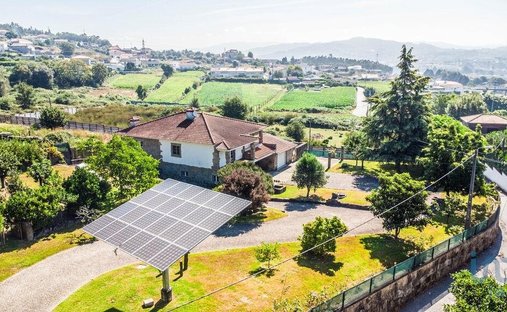 Townhouse in Oliveira (Santa Maria), Braga, Portugal 1