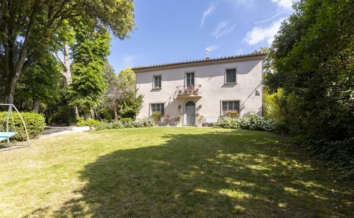 Villa in Foiano della Chiana, Tuscany, Italy 1