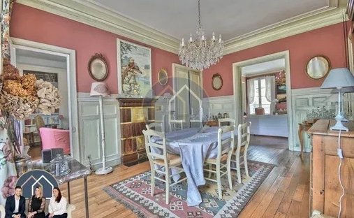 Sale Manor 735 M² 17 Rooms