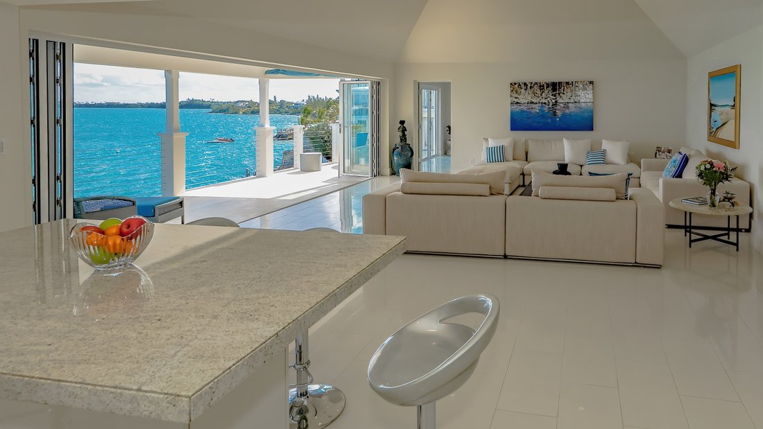 Condo in Hamilton, Hamilton Parish, Bermuda 2 - 14961535