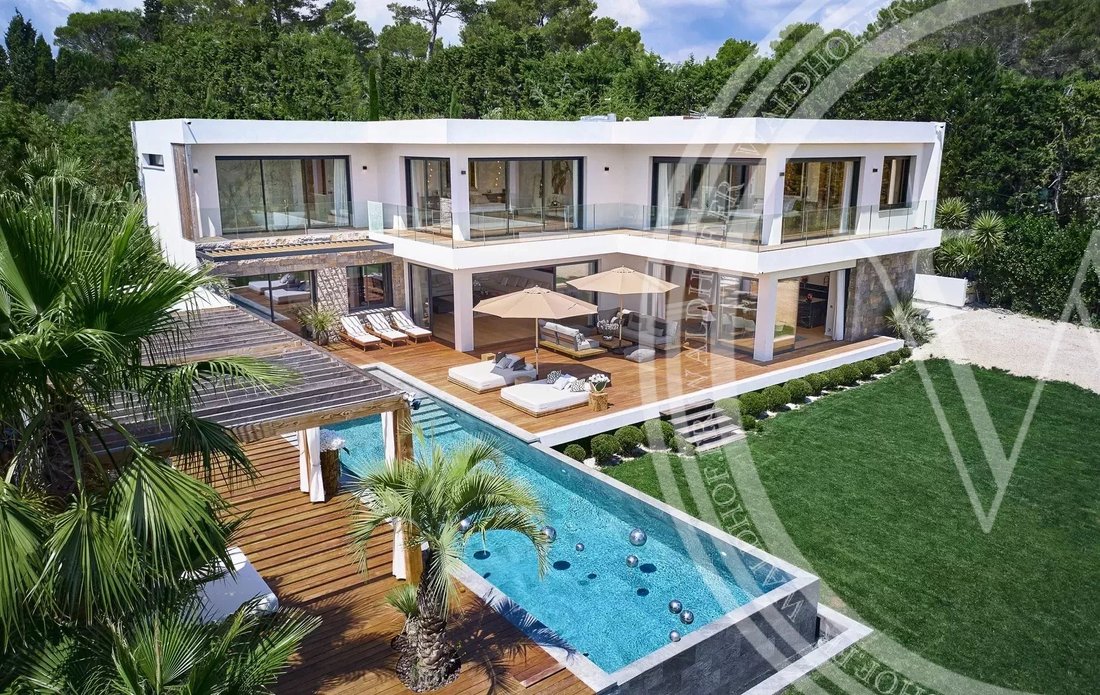 Villa in Les Indes les-Groulles, Mouans-Sartoux, France 1 - 12610929