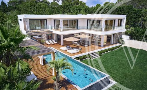 Villa in Les Indes les-Groulles, Mouans-Sartoux, France 1