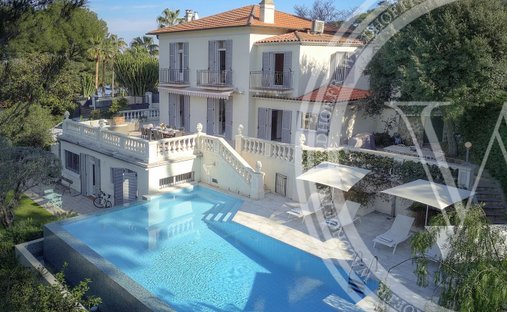 Villa in Antibes, Provence-Alpes-Côte d'Azur, France 1