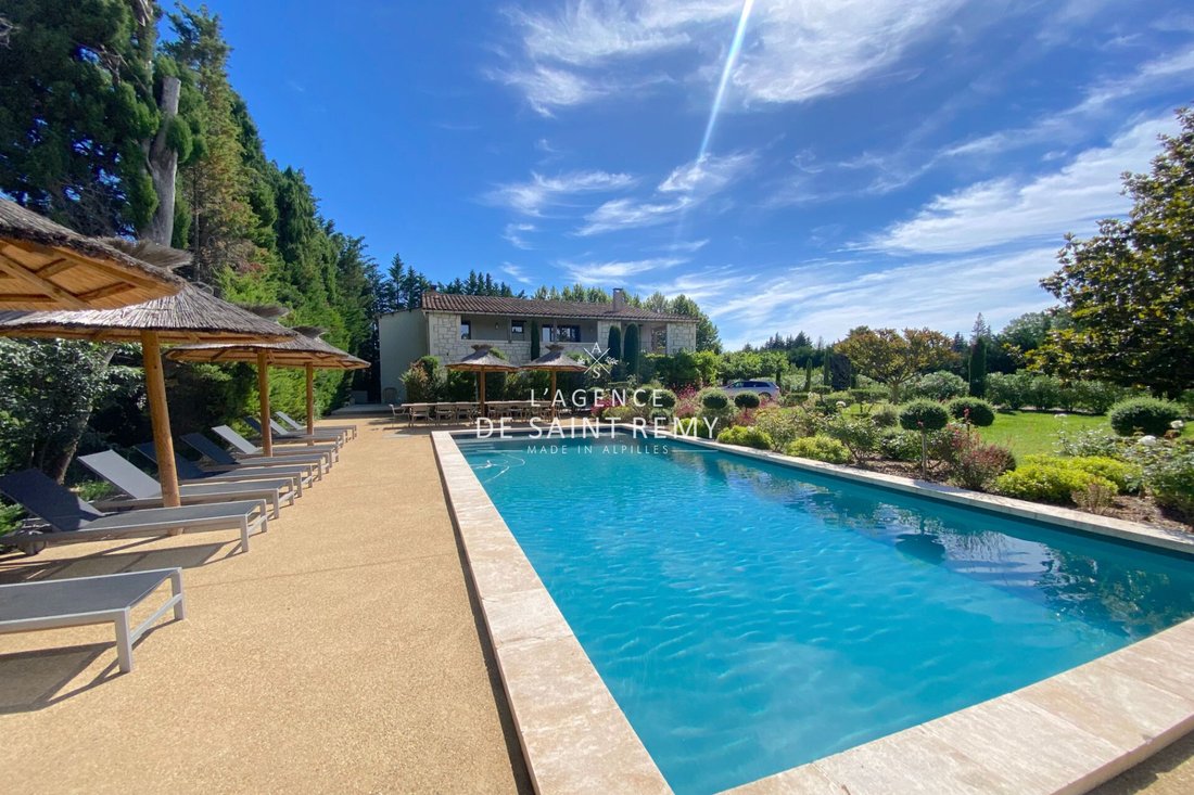 Villa in Saint-Rémy-de-Provence, Provence-Alpes-Côte d'Azur, France 3 - 14960719