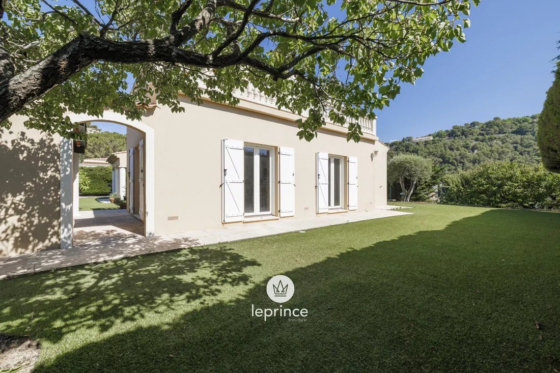 Villa in Villefranche-sur-Mer, Provence-Alpes-Côte d'Azur, France 2 - 14961617