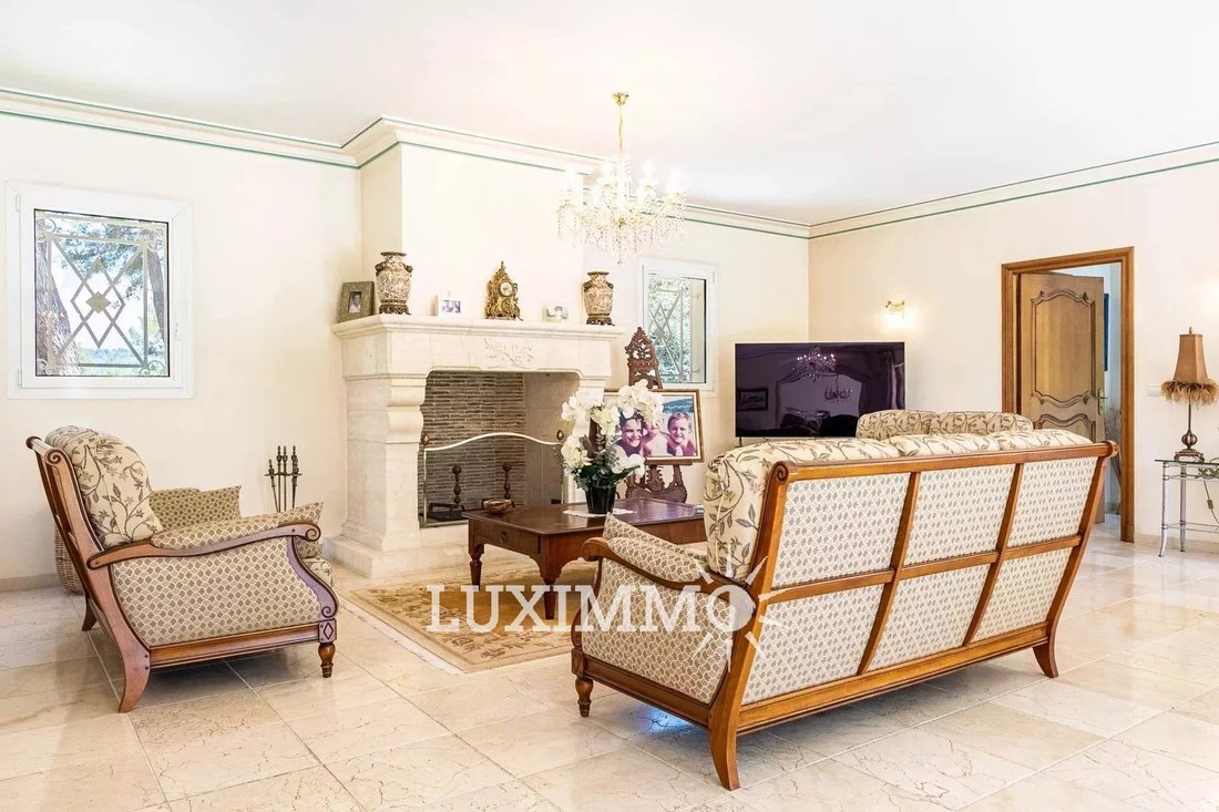Villa in Mougins, Provence-Alpes-Côte d'Azur, France 5 - 13734086